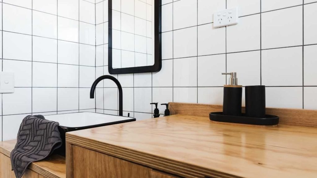 small bathroom designs with shower